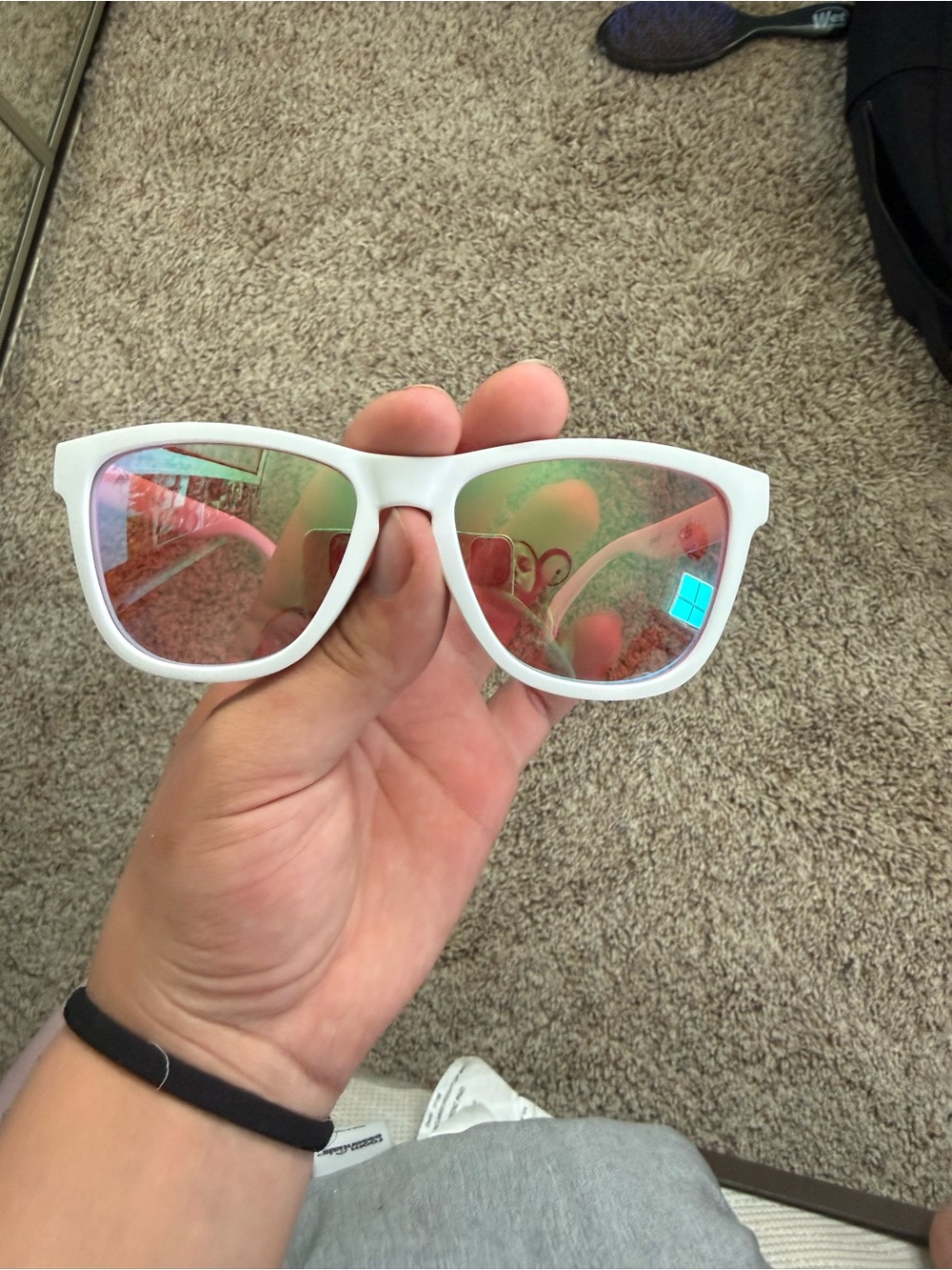 White Frame Mirrored Lens Women's Sunglasses